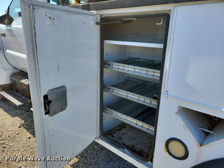 image for item OH9407 2011 Ford F650 Super Duty bucket truck