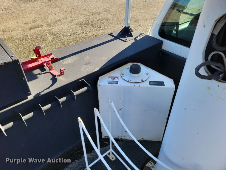 image for item OH9407 2011 Ford F650 Super Duty bucket truck