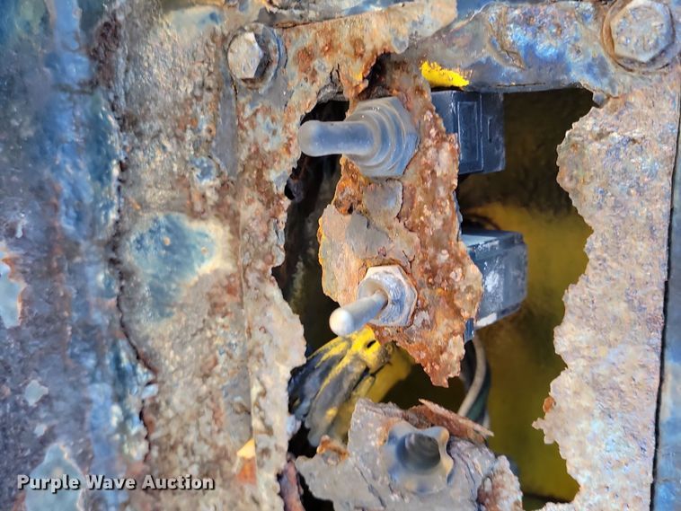 image for item OH9407 2011 Ford F650 Super Duty bucket truck