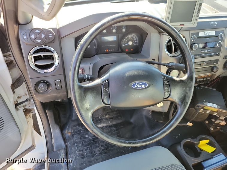 image for item OH9407 2011 Ford F650 Super Duty bucket truck