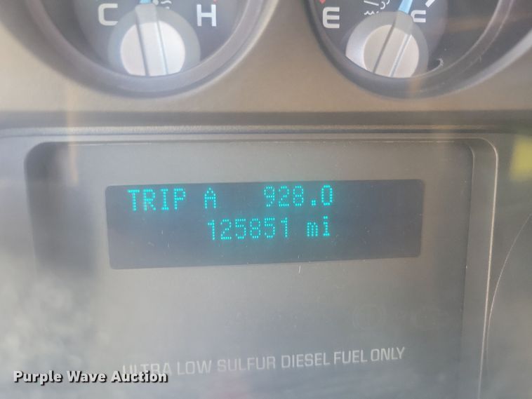 image for item OH9407 2011 Ford F650 Super Duty bucket truck