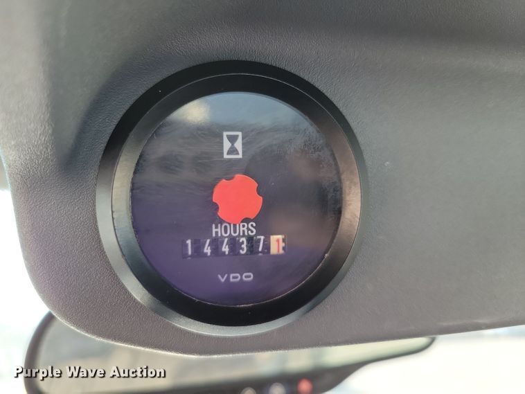 image for item OH9407 2011 Ford F650 Super Duty bucket truck