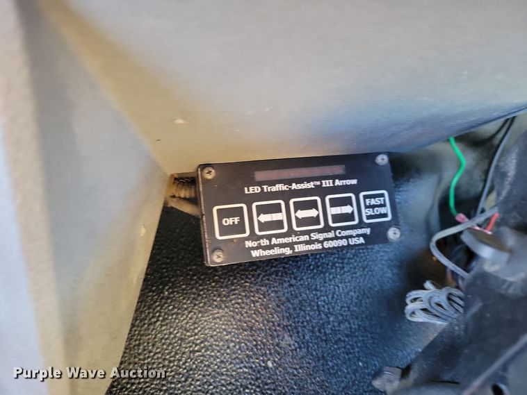 image for item OH9407 2011 Ford F650 Super Duty bucket truck