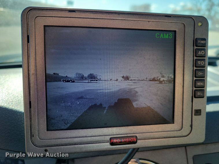 image for item OH9407 2011 Ford F650 Super Duty bucket truck