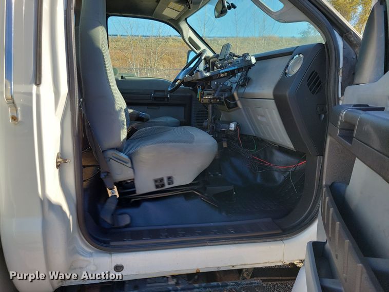 image for item OH9407 2011 Ford F650 Super Duty bucket truck