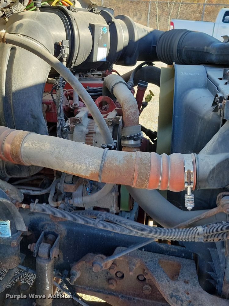 image for item OH9407 2011 Ford F650 Super Duty bucket truck