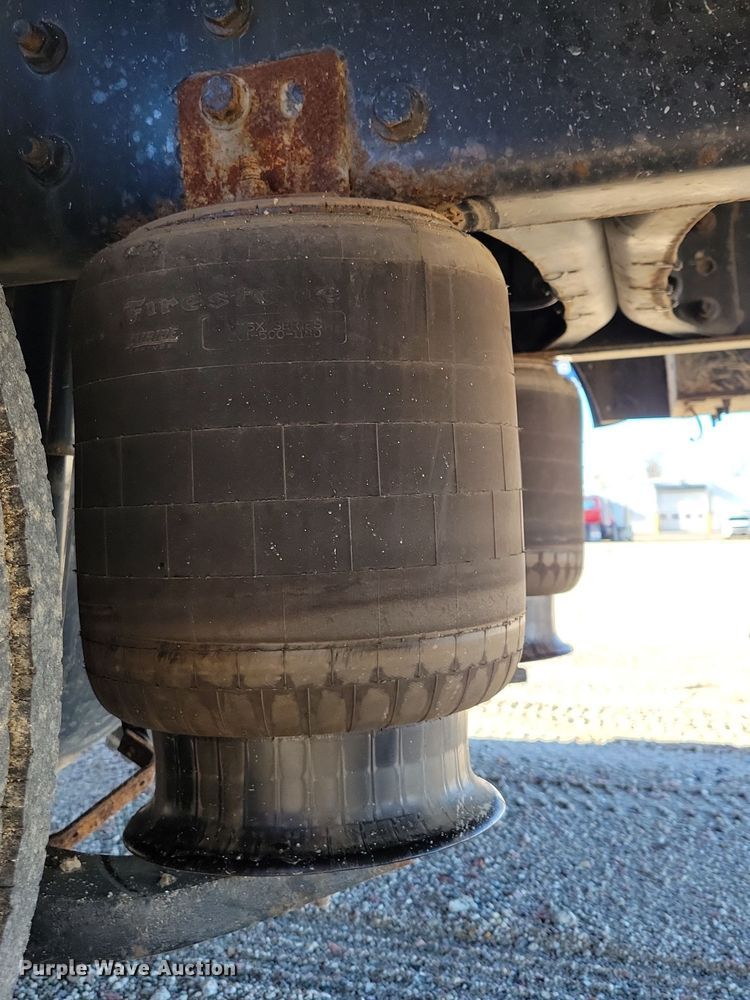 image for item OH9407 2011 Ford F650 Super Duty bucket truck