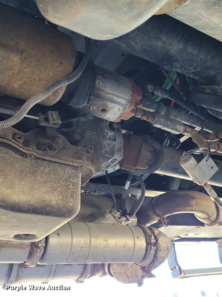 image for item OH9407 2011 Ford F650 Super Duty bucket truck