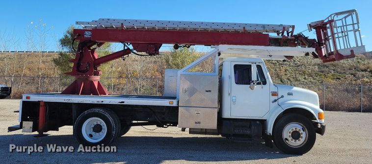 image for item OH9408 1999 International  4700 bucket truck