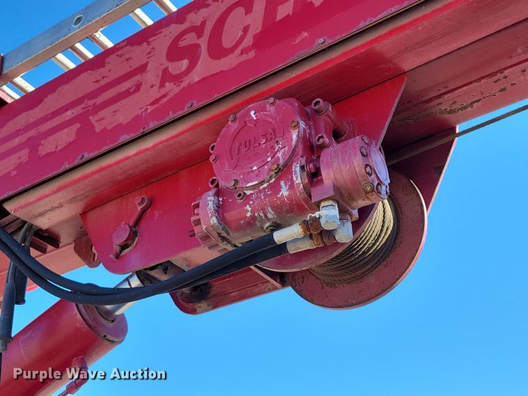 image for item OH9408 1999 International  4700 bucket truck