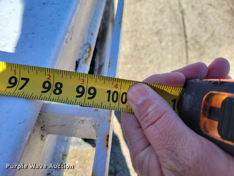 image for item OH9408 1999 International  4700 bucket truck