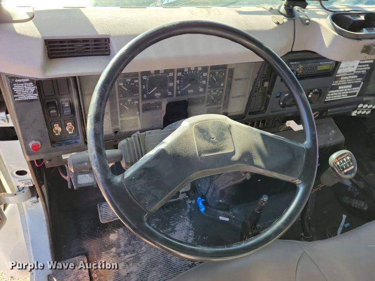 image for item OH9408 1999 International  4700 bucket truck