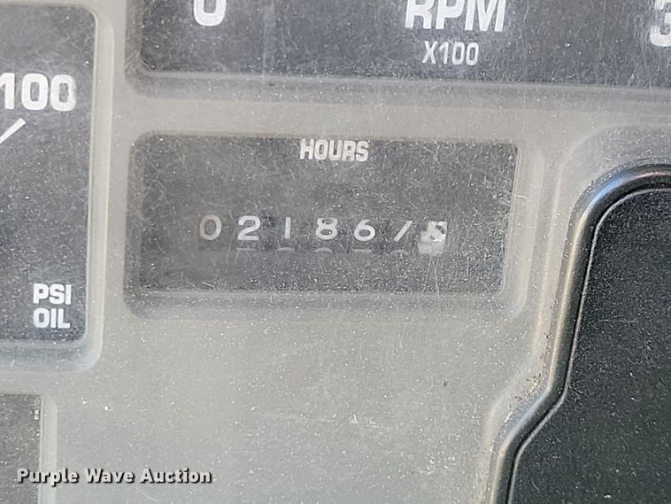 image for item OH9408 1999 International  4700 bucket truck