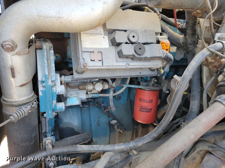 image for item OH9408 1999 International  4700 bucket truck