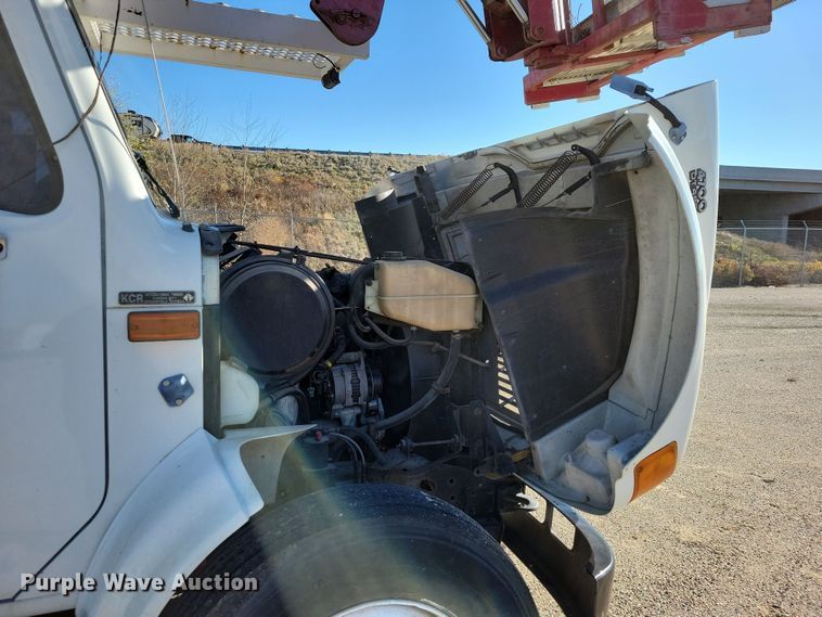 image for item OH9408 1999 International  4700 bucket truck