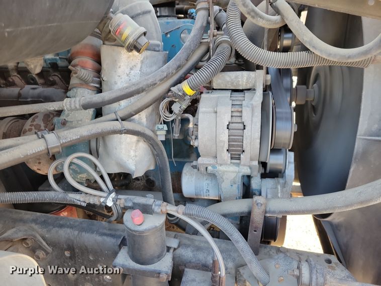 image for item OH9408 1999 International  4700 bucket truck