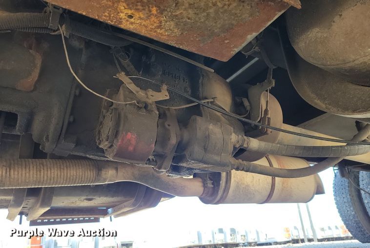 image for item OH9408 1999 International  4700 bucket truck