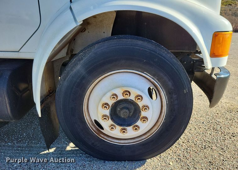 image for item OH9408 1999 International  4700 bucket truck