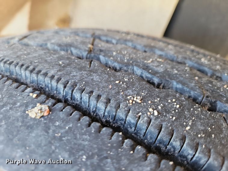 image for item OH9408 1999 International  4700 bucket truck