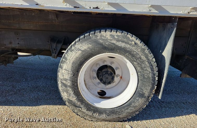 image for item OH9408 1999 International  4700 bucket truck