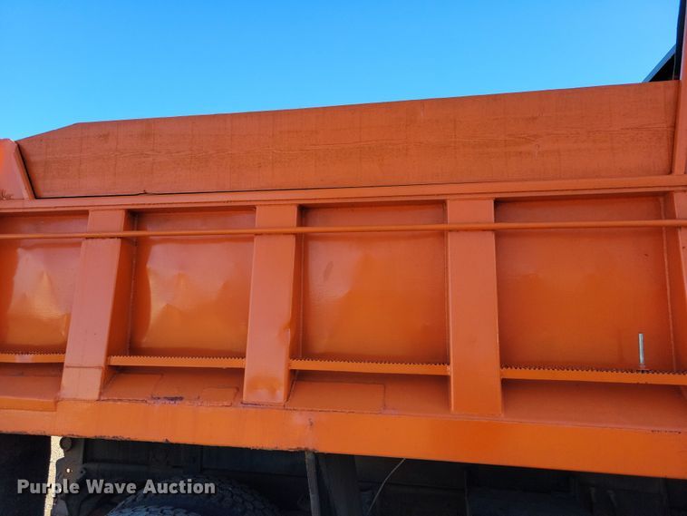 image for item OH9414 1981 International  S2500 dump truck