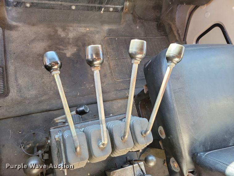 image for item OH9414 1981 International  S2500 dump truck