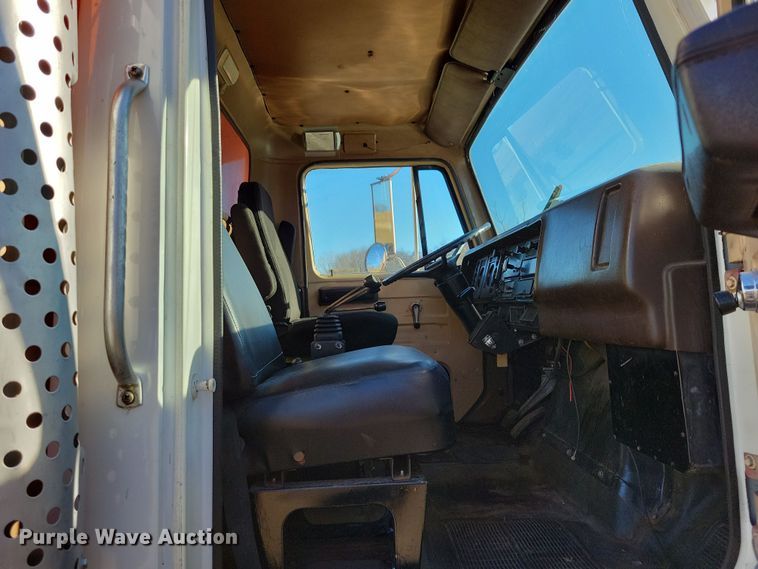 image for item OH9414 1981 International  S2500 dump truck