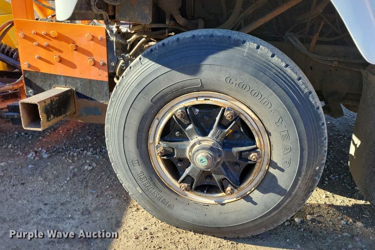 image for item OH9414 1981 International  S2500 dump truck