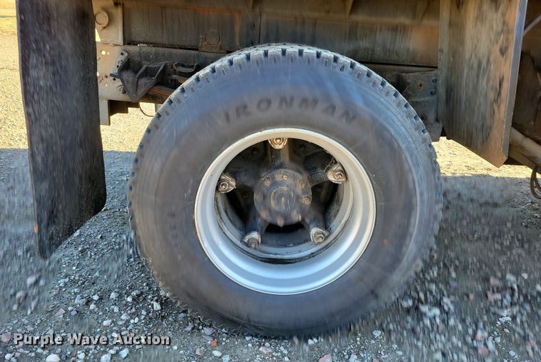 image for item OH9414 1981 International  S2500 dump truck