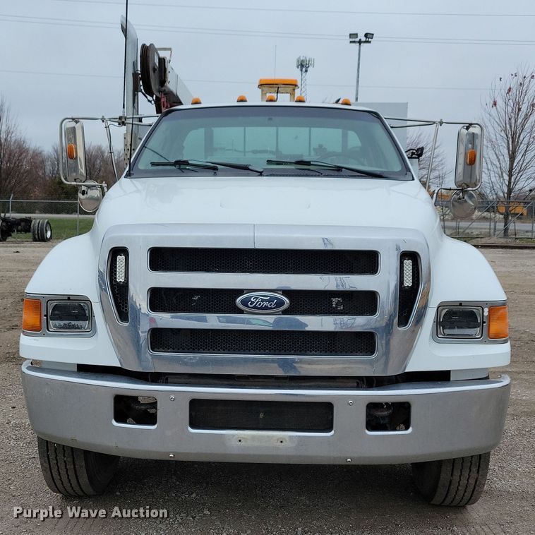 image for item OH9416 2004 Ford F750 utility / service truck