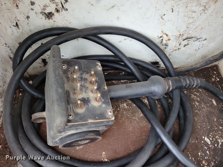 image for item OH9416 2004 Ford F750 utility / service truck