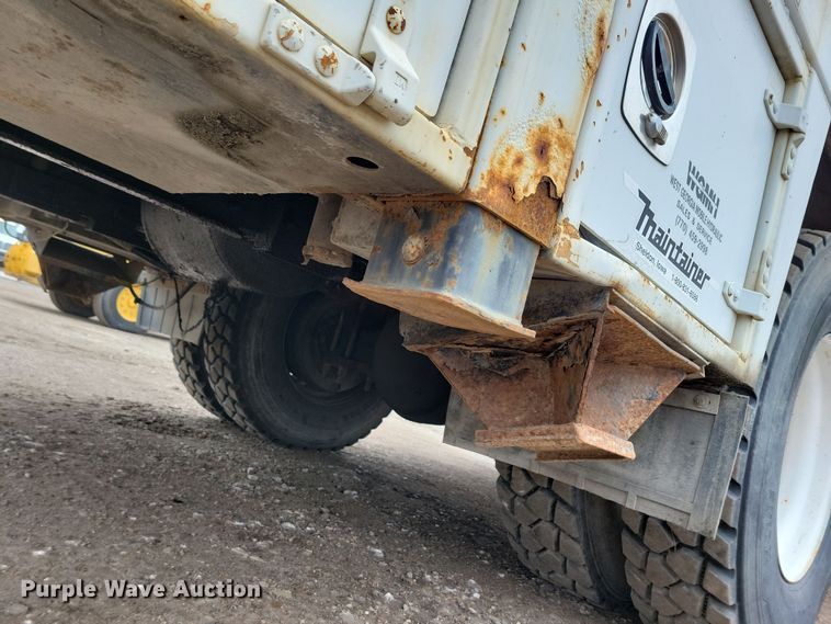 image for item OH9416 2004 Ford F750 utility / service truck