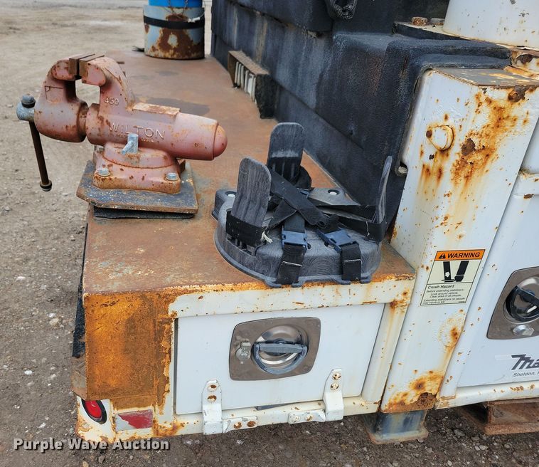 image for item OH9416 2004 Ford F750 utility / service truck