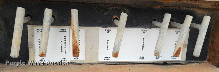 image for item OH9416 2004 Ford F750 utility / service truck