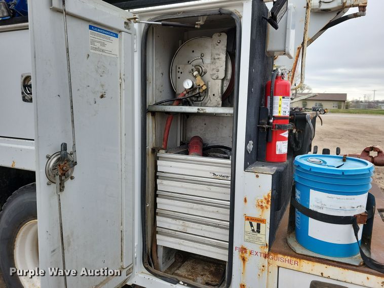 image for item OH9416 2004 Ford F750 utility / service truck