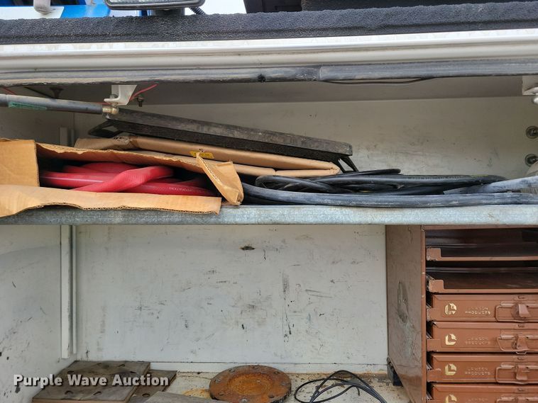 image for item OH9416 2004 Ford F750 utility / service truck