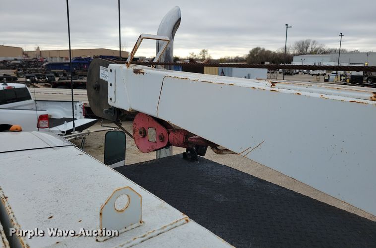 image for item OH9416 2004 Ford F750 utility / service truck