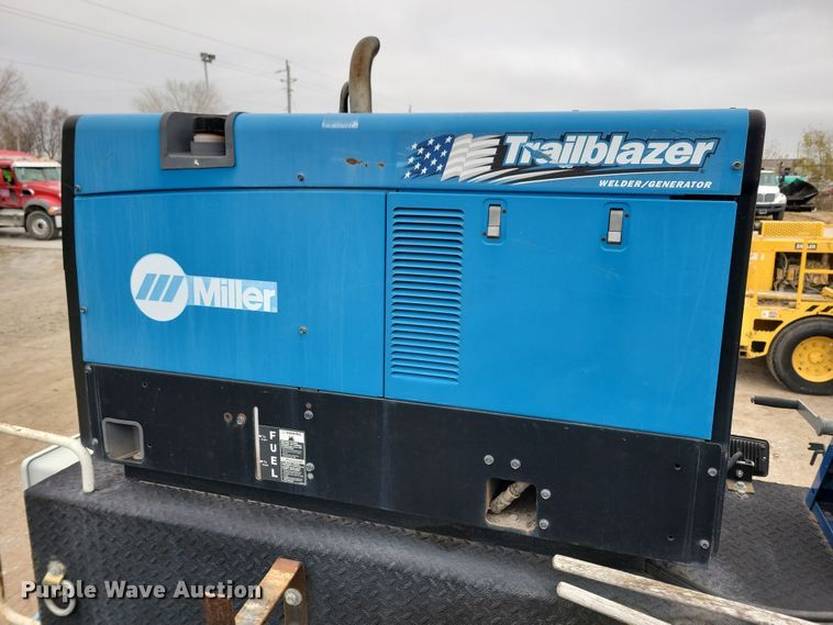 image for item OH9416 2004 Ford F750 utility / service truck