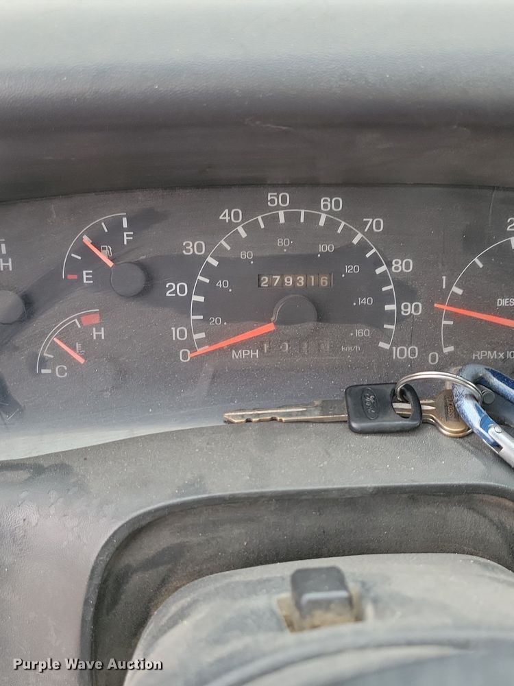 image for item OH9416 2004 Ford F750 utility / service truck