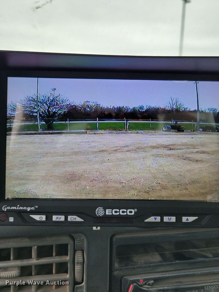 image for item OH9416 2004 Ford F750 utility / service truck