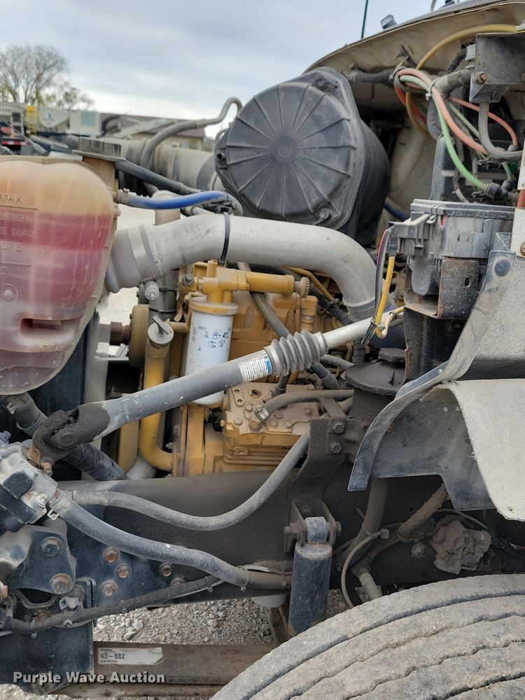 image for item OH9416 2004 Ford F750 utility / service truck