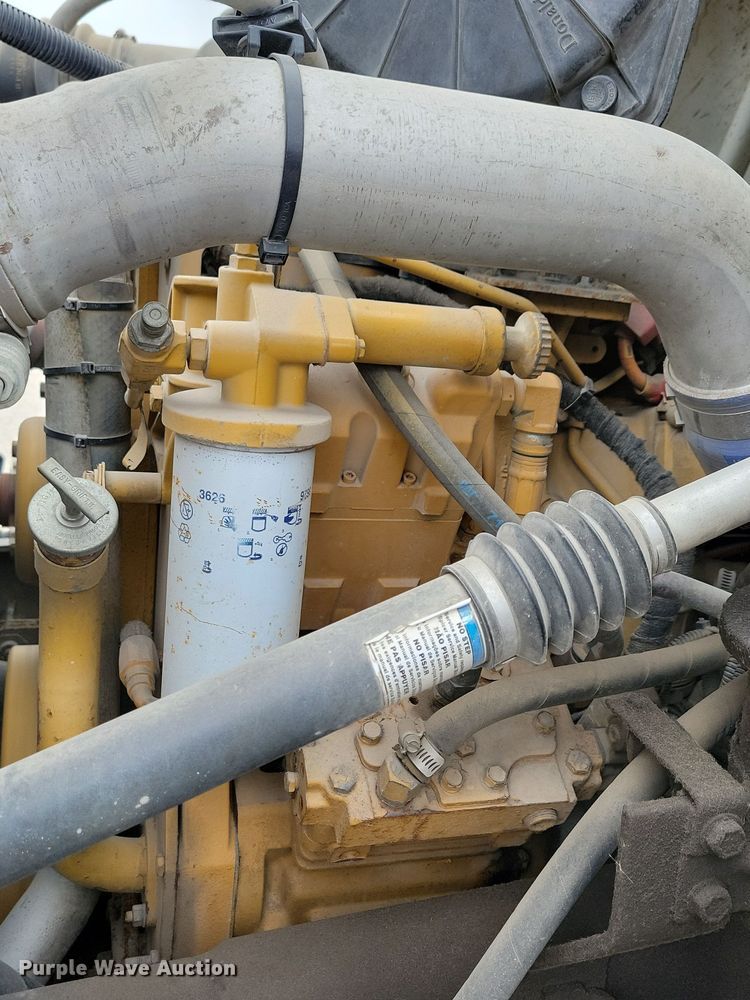 image for item OH9416 2004 Ford F750 utility / service truck