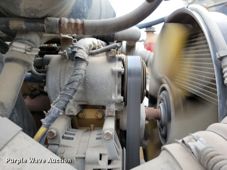 image for item OH9416 2004 Ford F750 utility / service truck