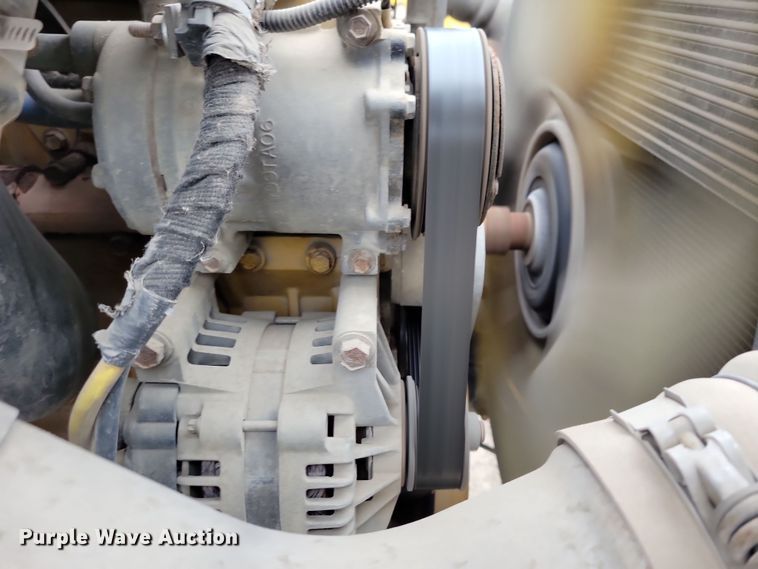 image for item OH9416 2004 Ford F750 utility / service truck