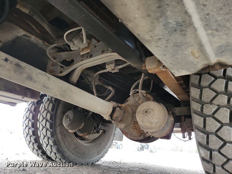 image for item OH9416 2004 Ford F750 utility / service truck