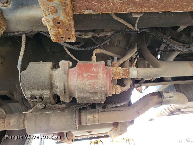 image for item OH9416 2004 Ford F750 utility / service truck