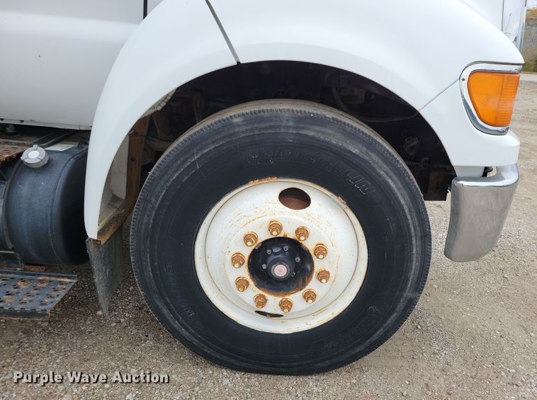 image for item OH9416 2004 Ford F750 utility / service truck