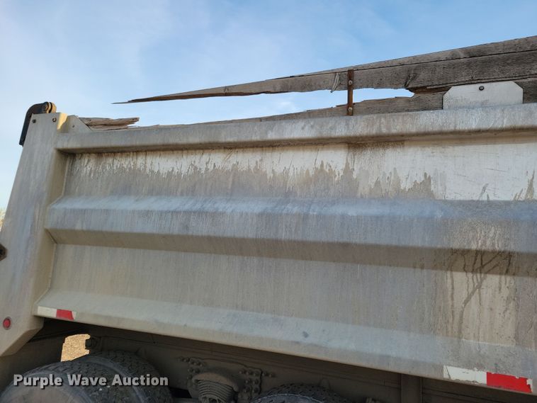 image for item OH9417 2004 Sterling LT9500 dump truck