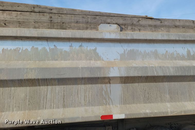 image for item OH9417 2004 Sterling LT9500 dump truck