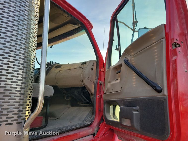 image for item OH9417 2004 Sterling LT9500 dump truck